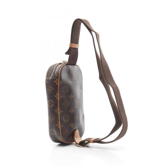 LOUIS VUITTON Brown Monogram Leather Fanny Pack - Picture 3 of 11